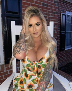 TresExcitee de Maine-et-Loire, France